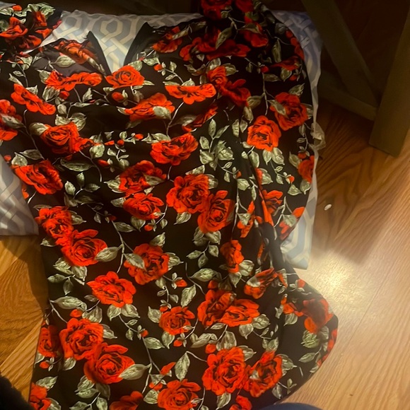 Selling a rose dress. Unknown brand size small - Picture 1 of 2